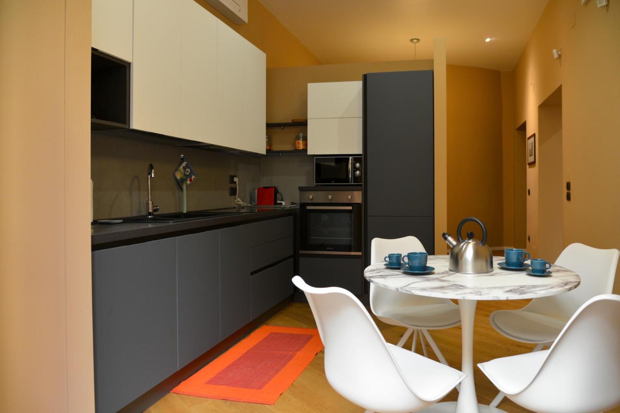 Apartment Parlami Di - Naples